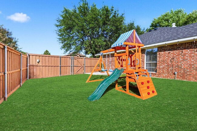 Building Photo - 2720 Wild Grove Ln