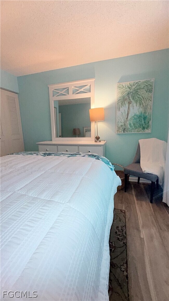 Building Photo - 9540 Green Cypress Ln