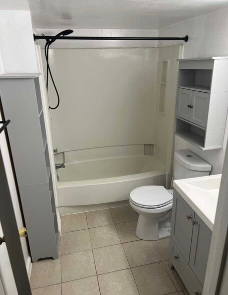 Building Photo - 6104 Peggyanne Ct