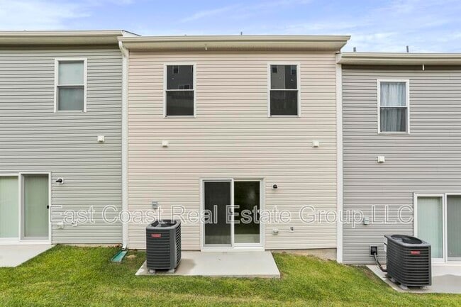 Building Photo - 53 Cranston Ct