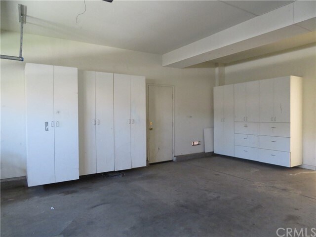 Building Photo - 7489 Elm Grove Ave