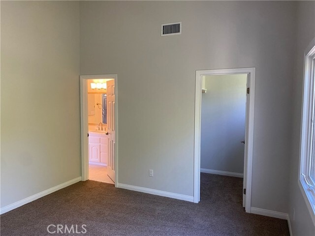 Building Photo - 3875 Ravenswood Dr