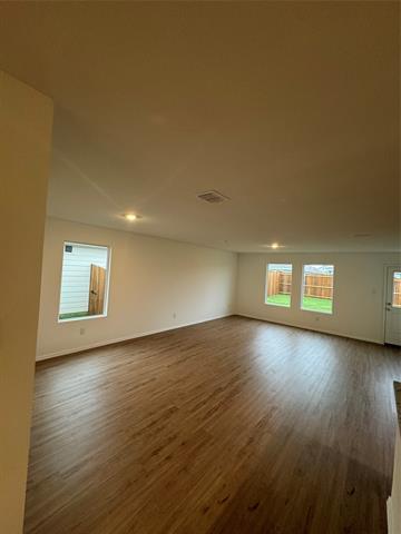 Building Photo - 5817 Cherry Holw Wy