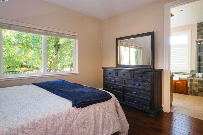 Building Photo - 5700 Alhambra Valley Rd