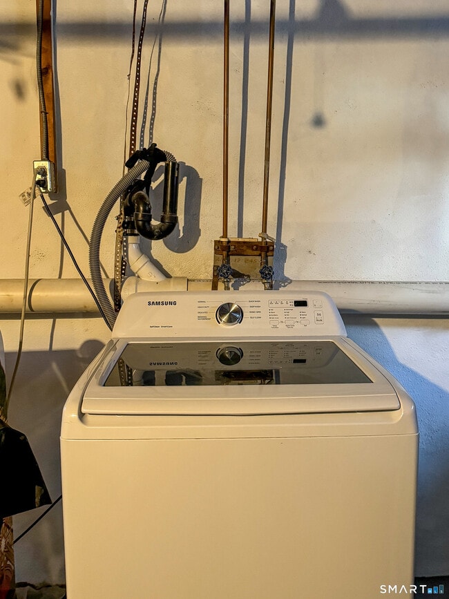 Building Photo - 103 Wyoming St