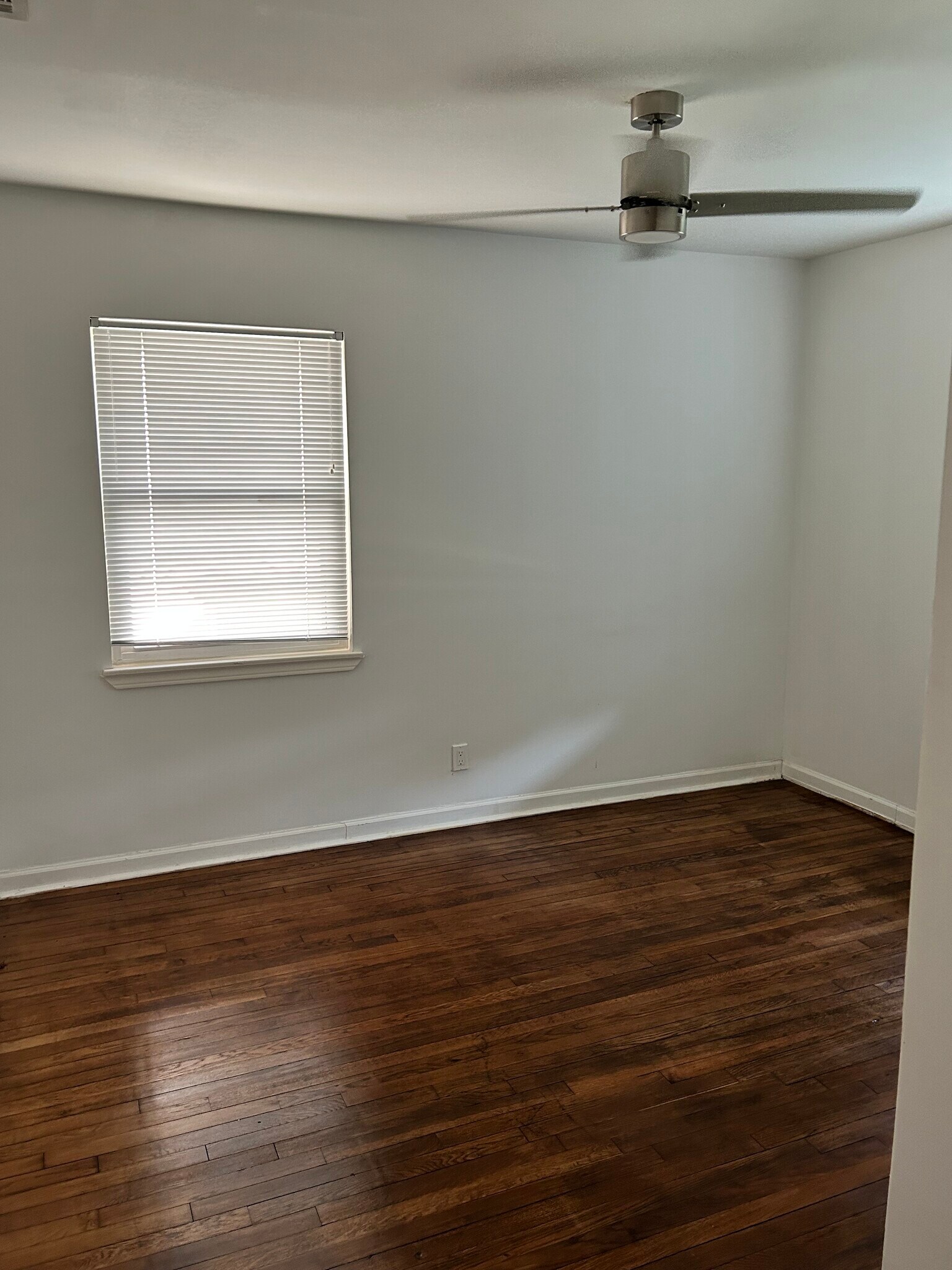 Building Photo - 5307 Cortelyou Ln