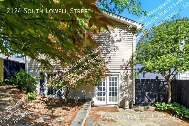 Building Photo - 2124 S Lowell St