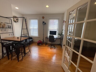Building Photo - 275 Newbury St