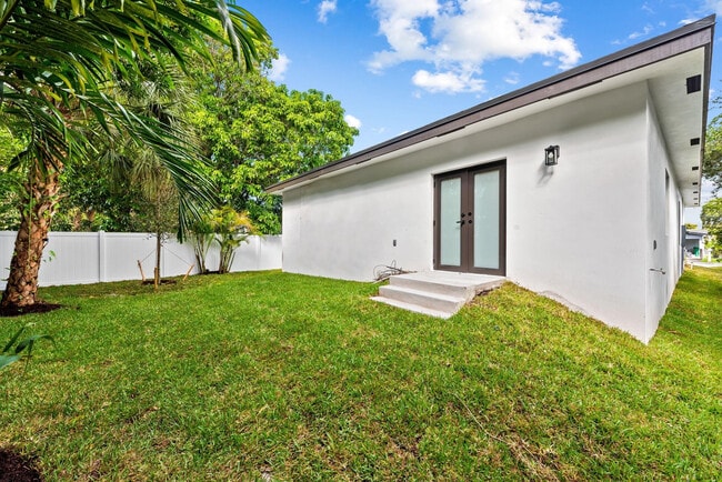 Building Photo - 2810 NW 7th St