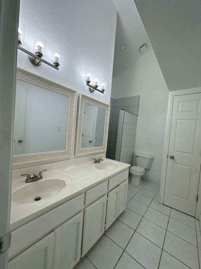 Building Photo - 1229 Diamond Cove Pl