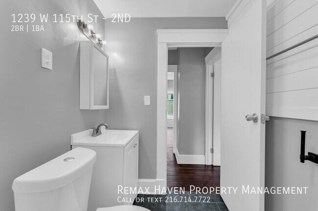 Building Photo - 1239 W 115th St