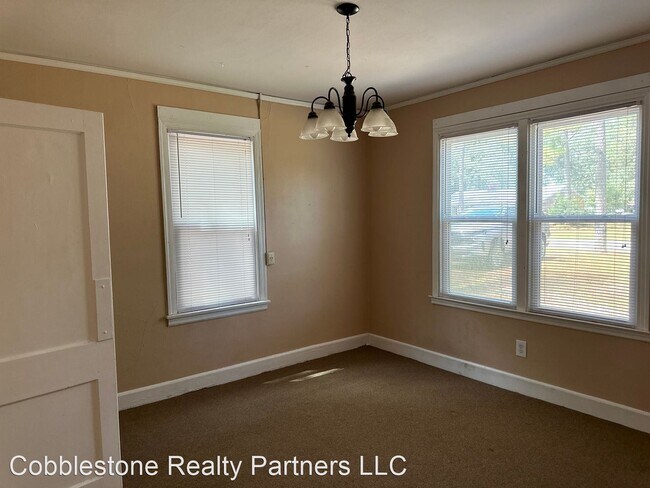 Building Photo - 2 br, 1 bath House - 62 W Bennett Street