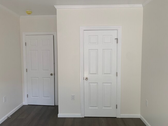 Building Photo - 45 Pinehurst Way
