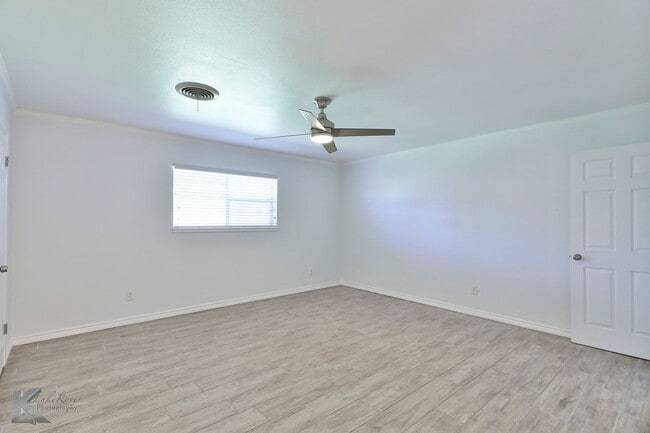 Building Photo - Complete RENOVATION only a few years ago!  Large bedrooms!