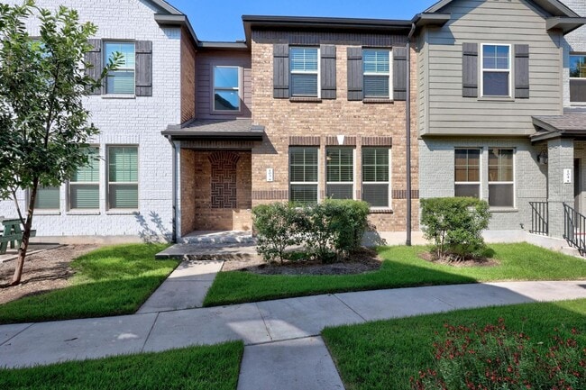 Building Photo - 7220 Wyoming Springs Dr