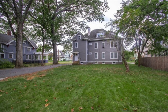 Building Photo - 61 Washington Rd