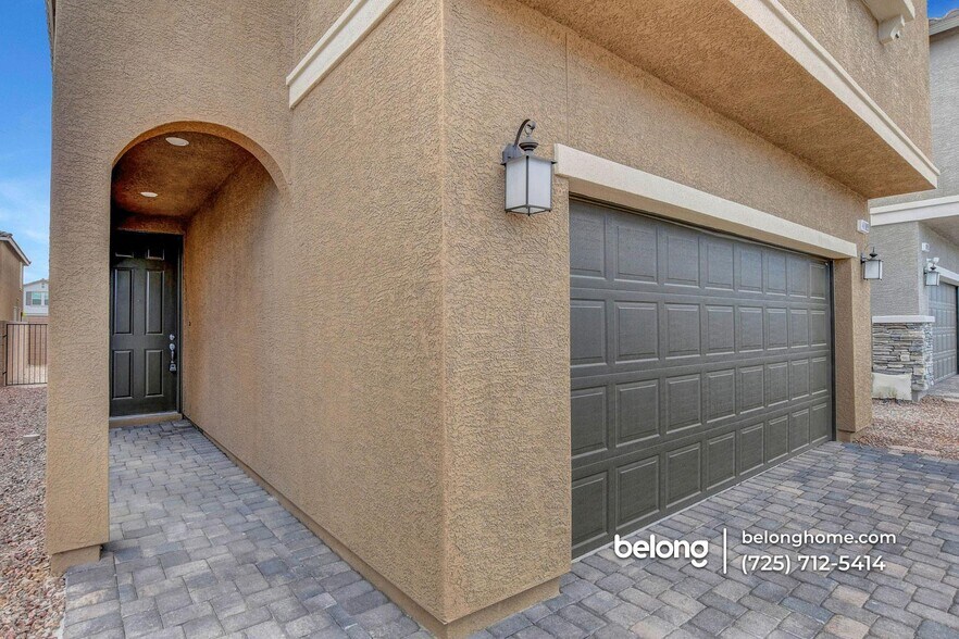 Building Photo - 4109 Nopal Serrano Ave