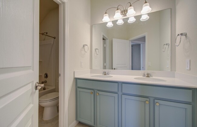 Building Photo - 15702 Giant Pine Ln