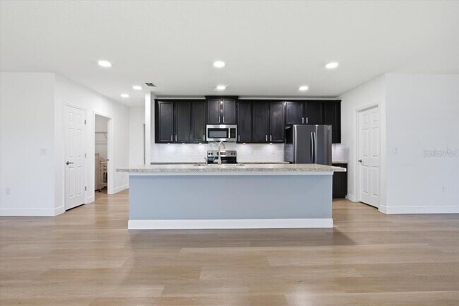 Building Photo - 446 Hamlet Lp