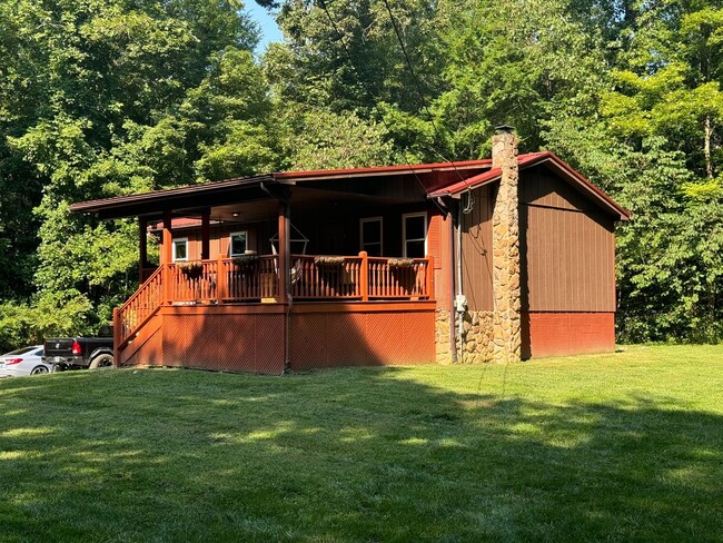 Primary Photo - 3 Bedroom 2 Bathroom Home in Greeneville, TN
