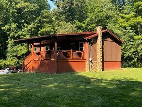 Building Photo - 3 Bedroom 2 Bathroom Home in Greeneville, TN