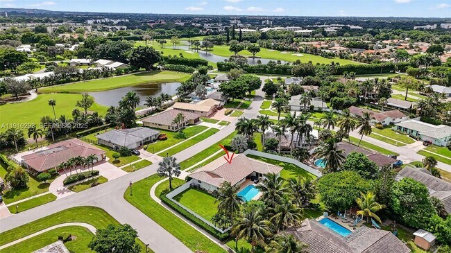 Building Photo - 5660 Golfway Dr