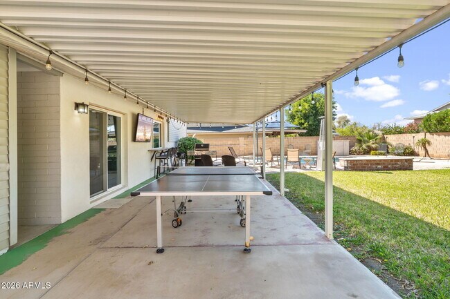 Building Photo - 8308 E Valley View Rd