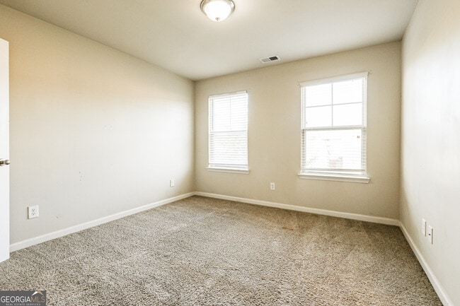 Building Photo - 181 Parkview Pl Dr
