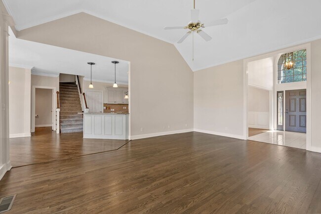 Building Photo - 375 Natchez Trace Ct