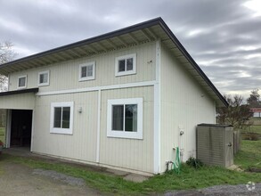 Building Photo - One bedroom ADU in rural Sebastopol