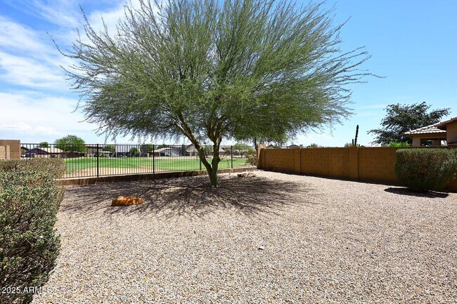 Building Photo - 29237 N Yellow Bee Dr