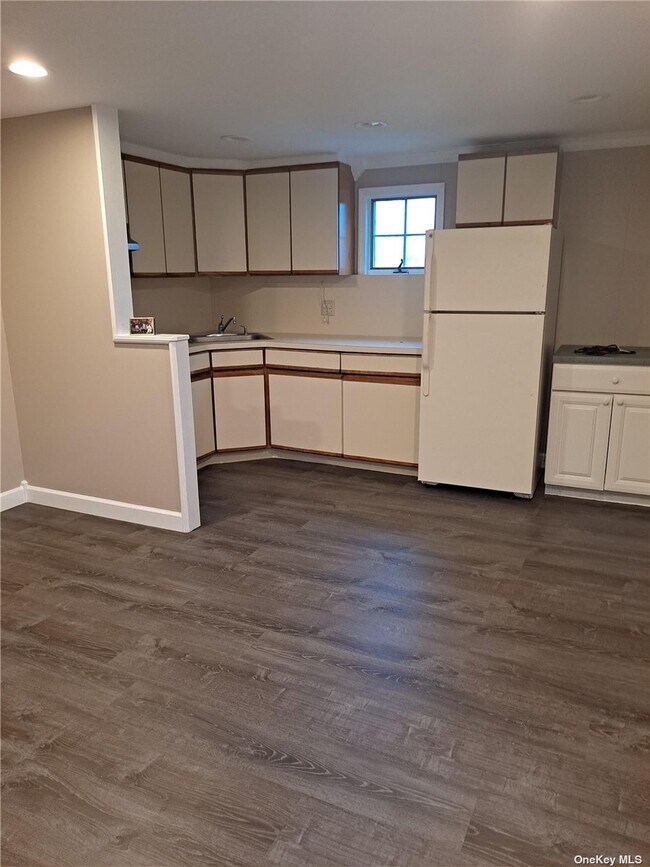35 Midwood Ave 35 Midwood Ave Farmingdale NY 11735 Apartment Finder