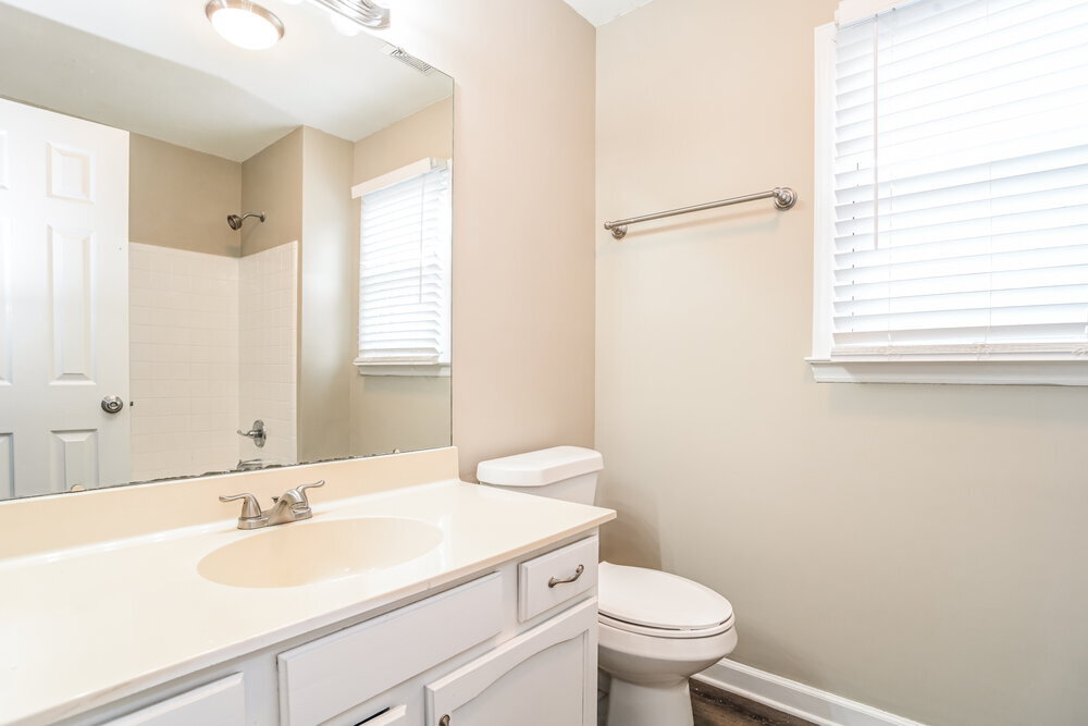 Building Photo - 9313 Fairmead Dr