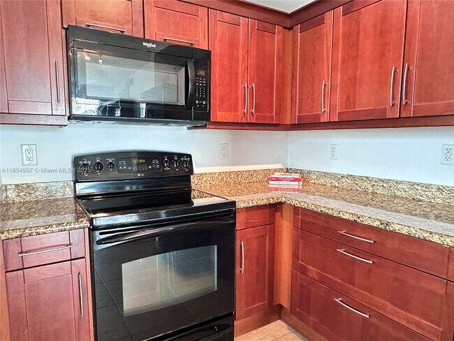 Building Photo - 7275 SW 89th St