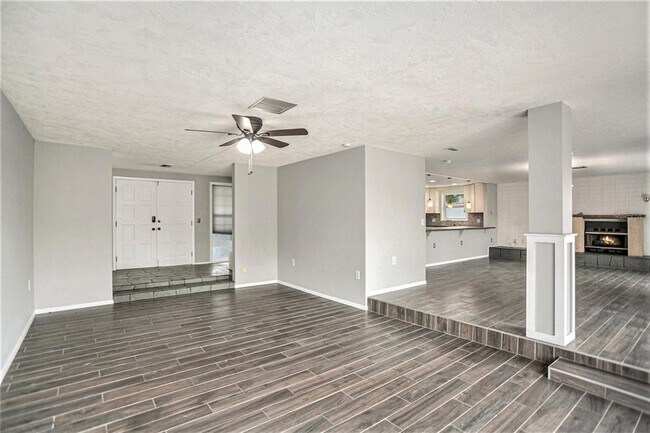 Building Photo - 1109 E Boyer St