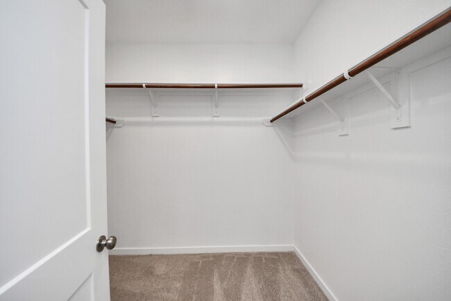 Building Photo - 32939 Silver Mdw Wy