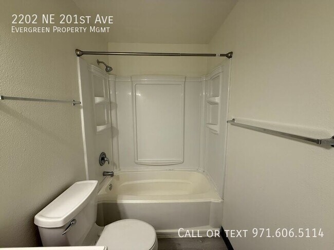 Building Photo - 2202 NE 201st Ave