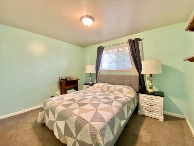 Building Photo - Space to Spare, Style to Love