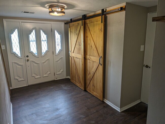 Building Photo - **********Brand new and Updated***Must see...