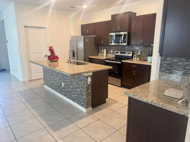 Building Photo - 2468 Timber Forest Dr