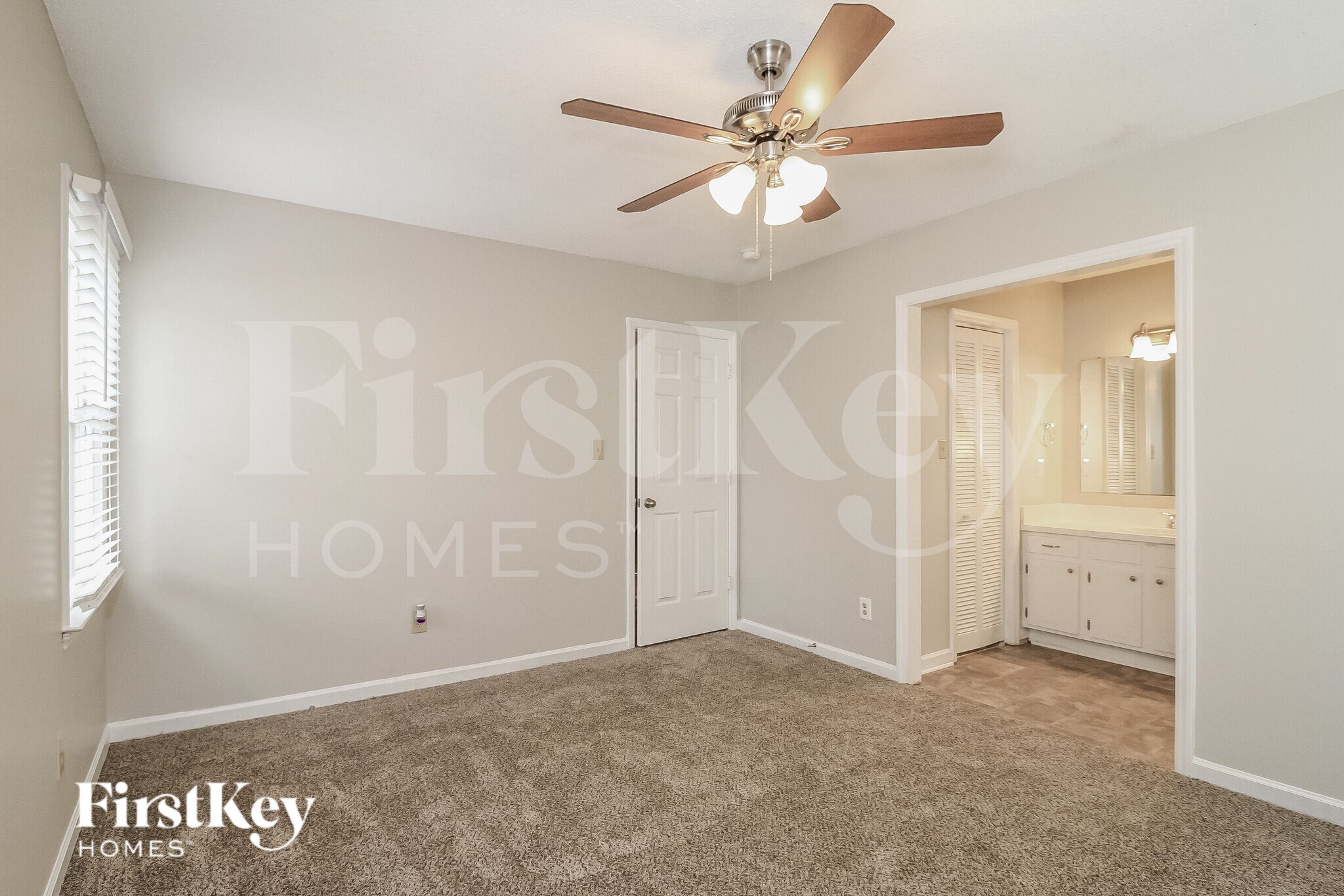 Building Photo - 324 Century Blvd