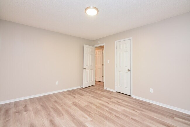 Building Photo - 1080 Crystal Springs Trail