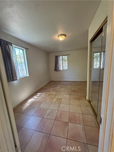 Building Photo - 758 W Longden Ave