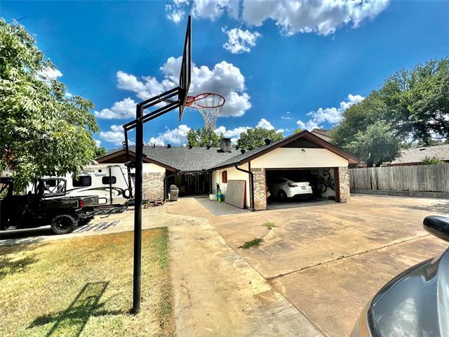 Building Photo - 7812 Woodharbor Dr