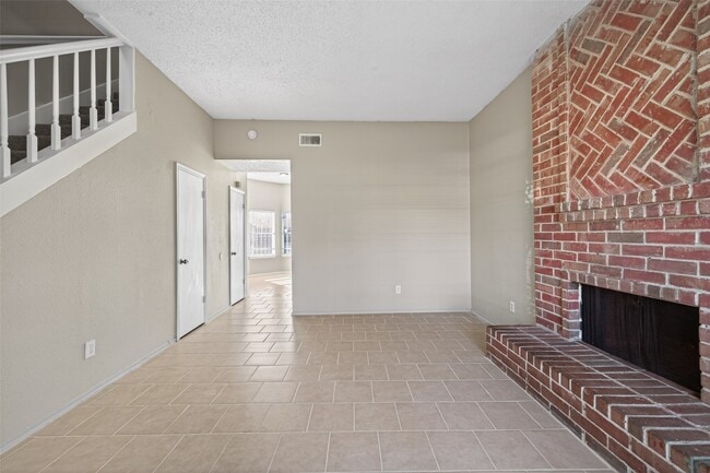 Building Photo - 3479 Rockrill Dr