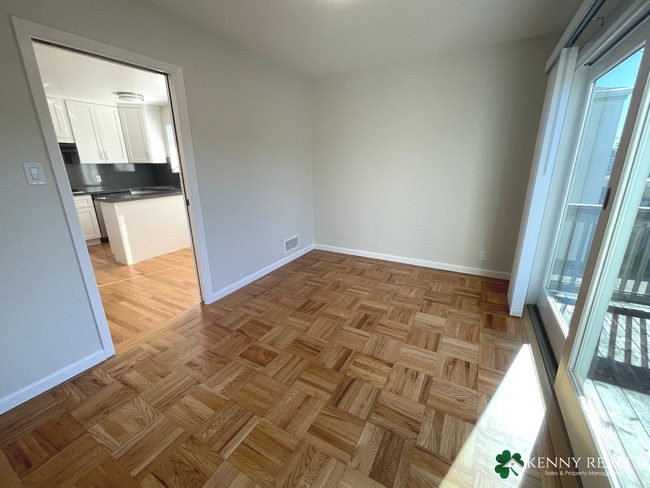 Building Photo - Remodeled Three Bedroom Plus Bonus Room House in Daly City