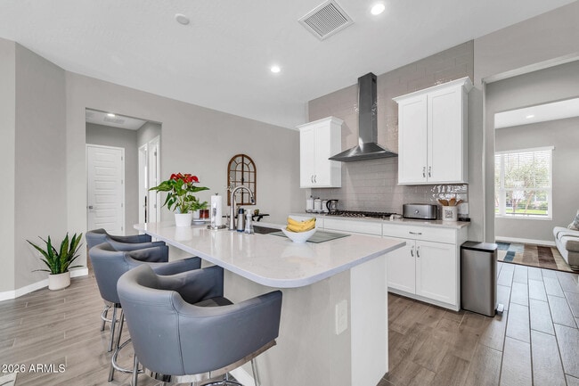 Building Photo - 10518 W Albert Ln