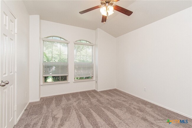 Building Photo - 7003 Osbaldo Dr