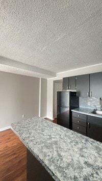 Building Photo - University Towers- 1bd/1ba Apartment Available for Fall 2026!