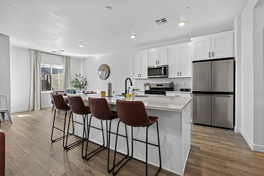 Building Photo - 1751 Ripple Rock Dr